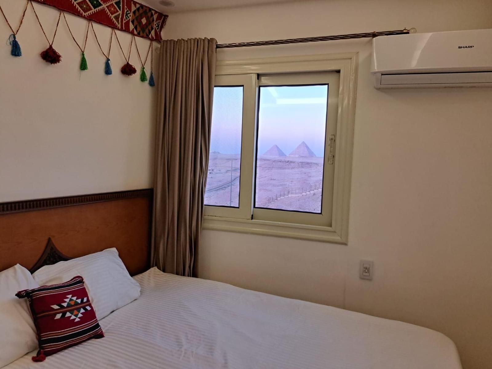 Atlantis Pyramids Inn Ghatati Luaran gambar