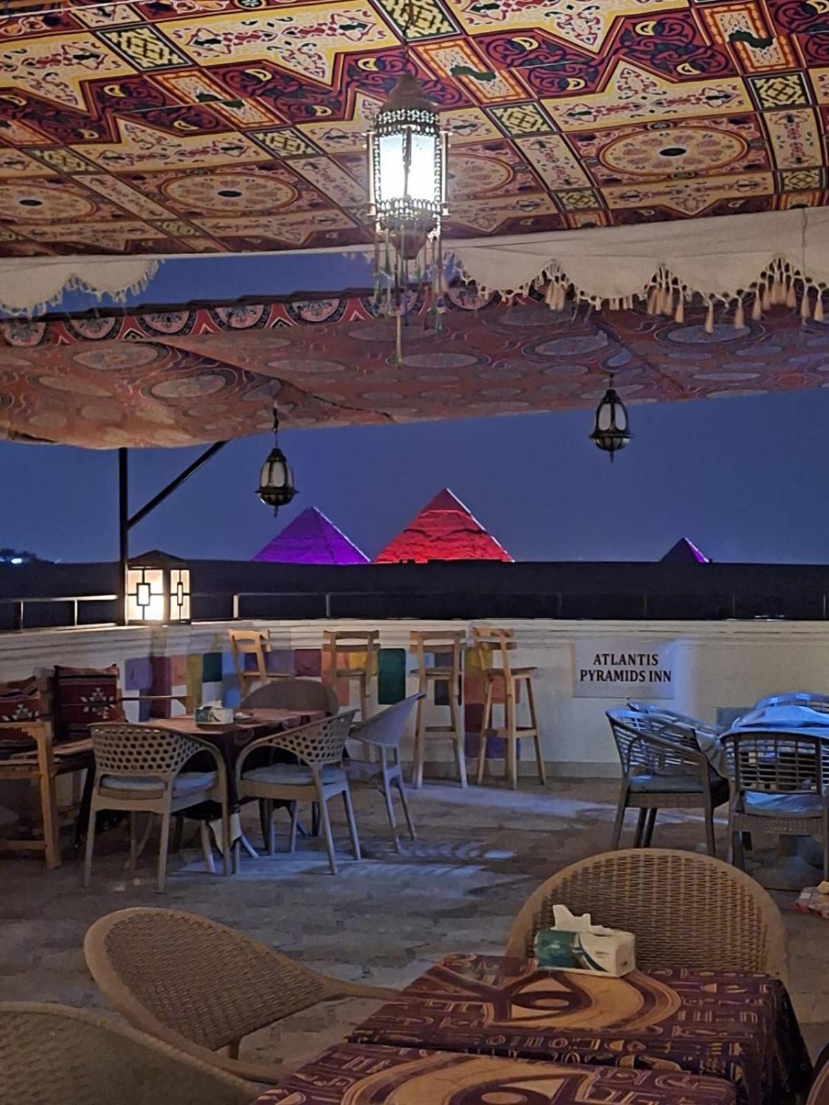 Atlantis Pyramids Inn Ghatati Luaran gambar