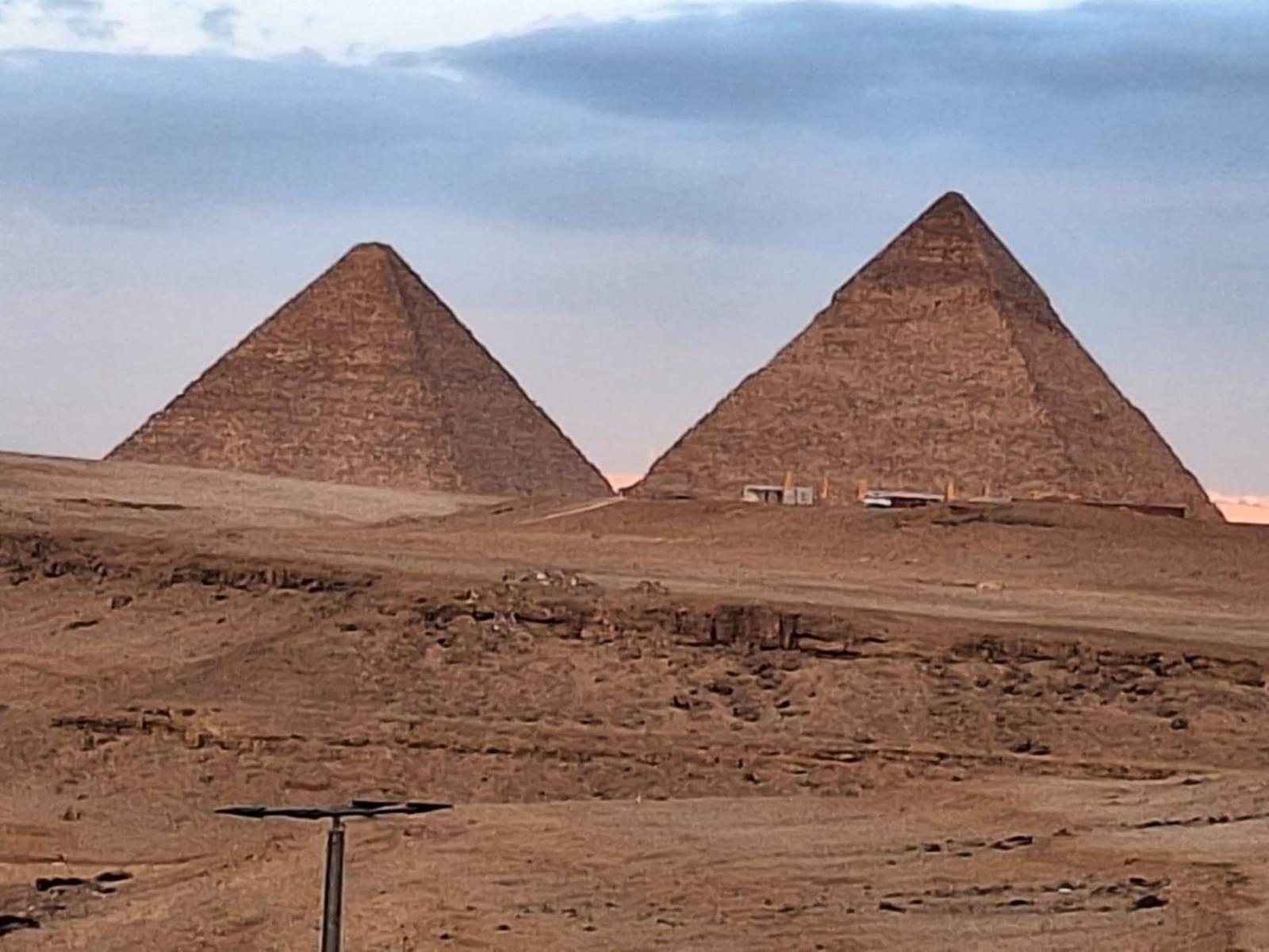 Atlantis Pyramids Inn Ghatati Luaran gambar