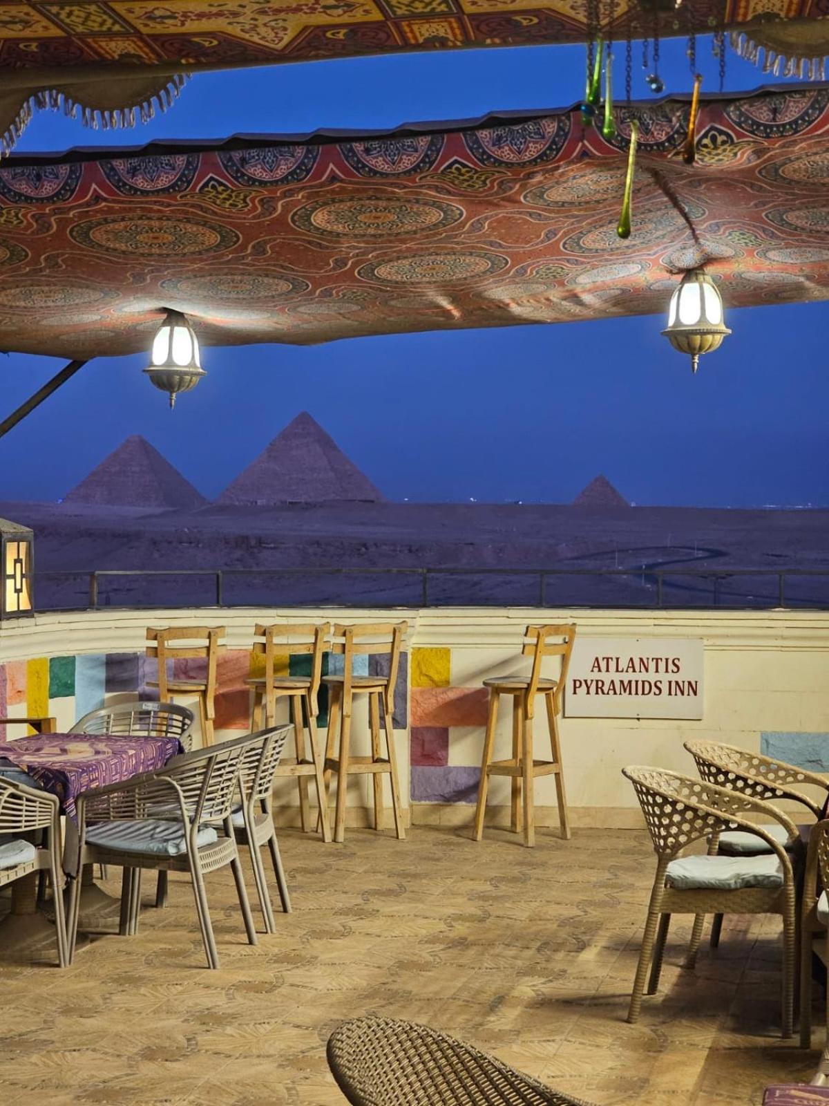 Atlantis Pyramids Inn Ghatati Luaran gambar